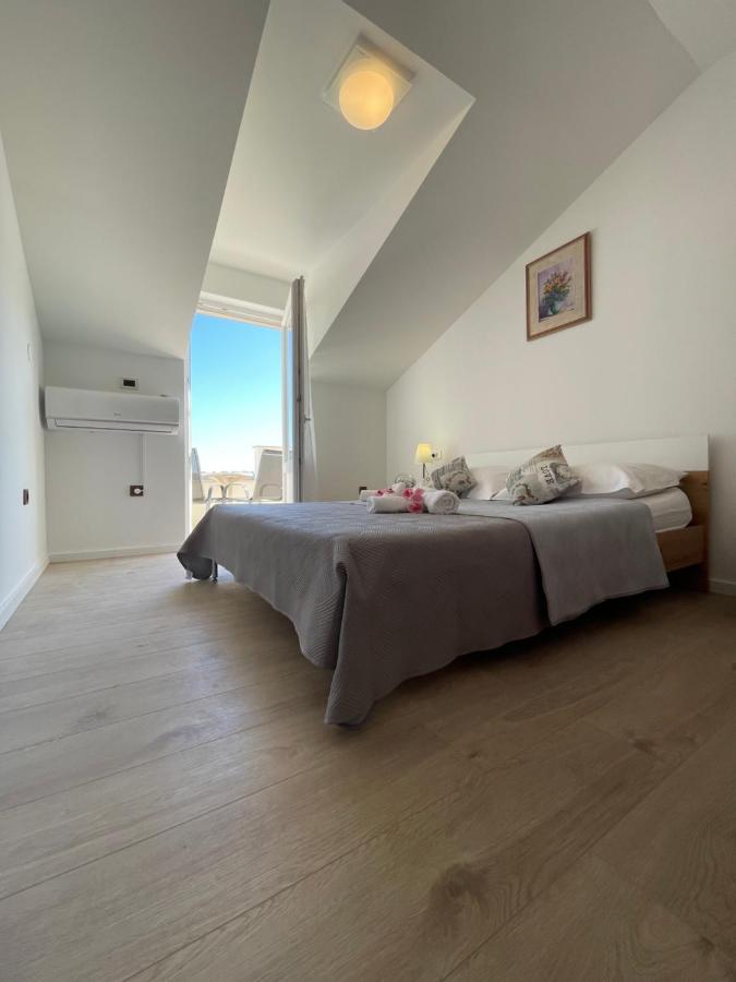 Apartman Luka สปลิท ภายนอก รูปภาพ