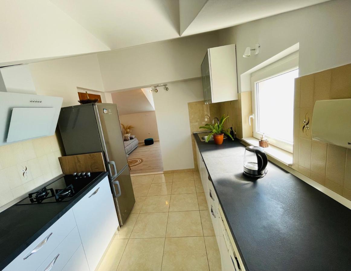 Apartman Luka สปลิท ภายนอก รูปภาพ